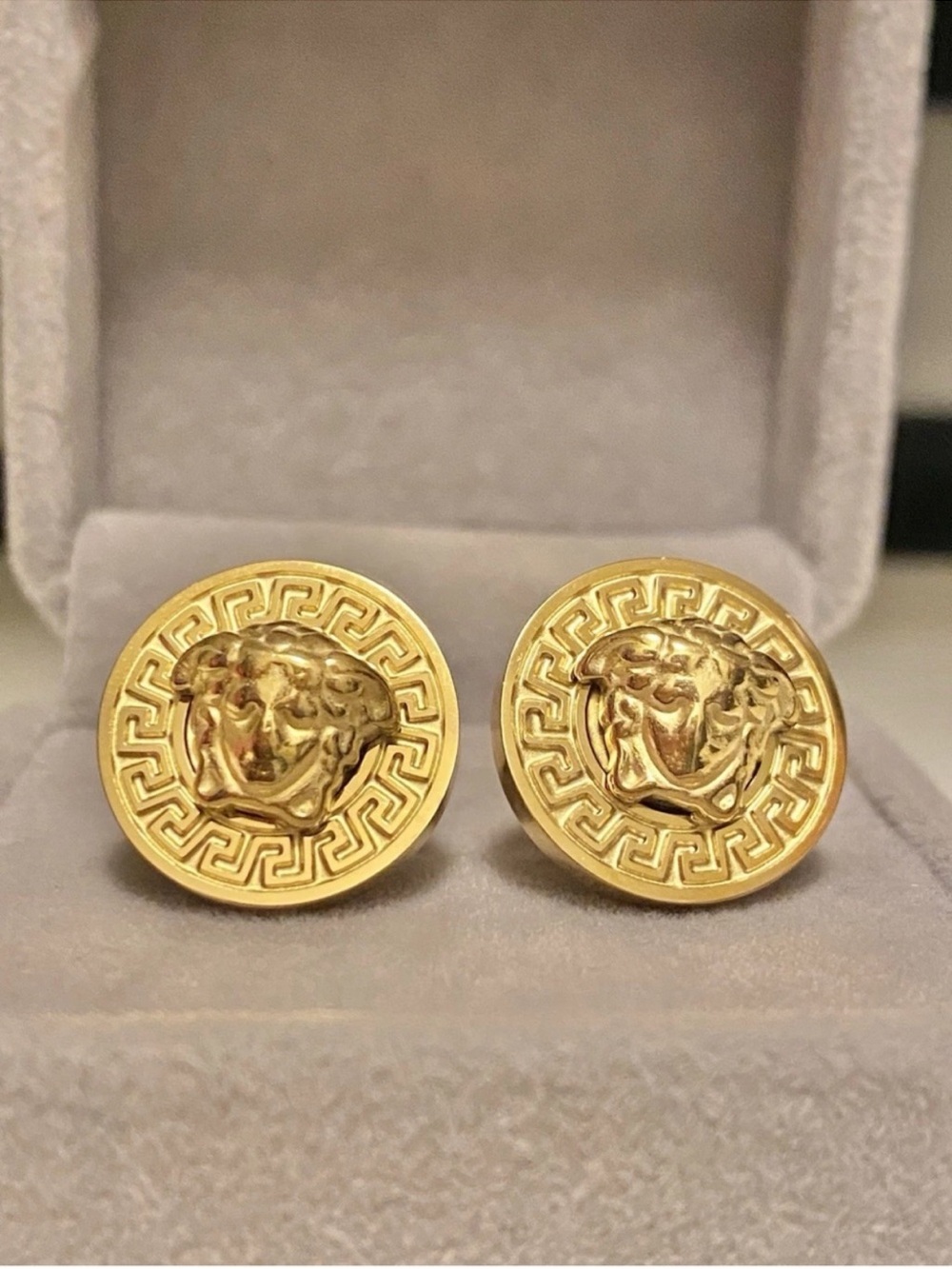 Fashion Jewelry 14K Gold Plated Logo Luxury Style Round Earrings